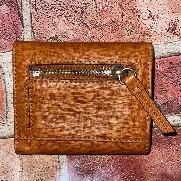 Pre-Owned Dooney & Bourke Pebble Grain Small Flap Wallet Card Brown Orange - Picture 2 of 3